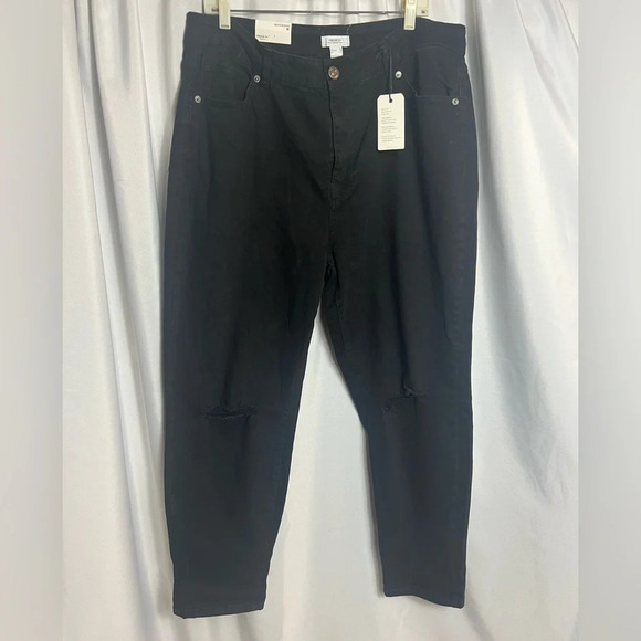 Forever 21 Womens Boyfriend Mid Rise Relaxed Fit Slim Leg Plus Size 16 NWT - Picture 2 of 9